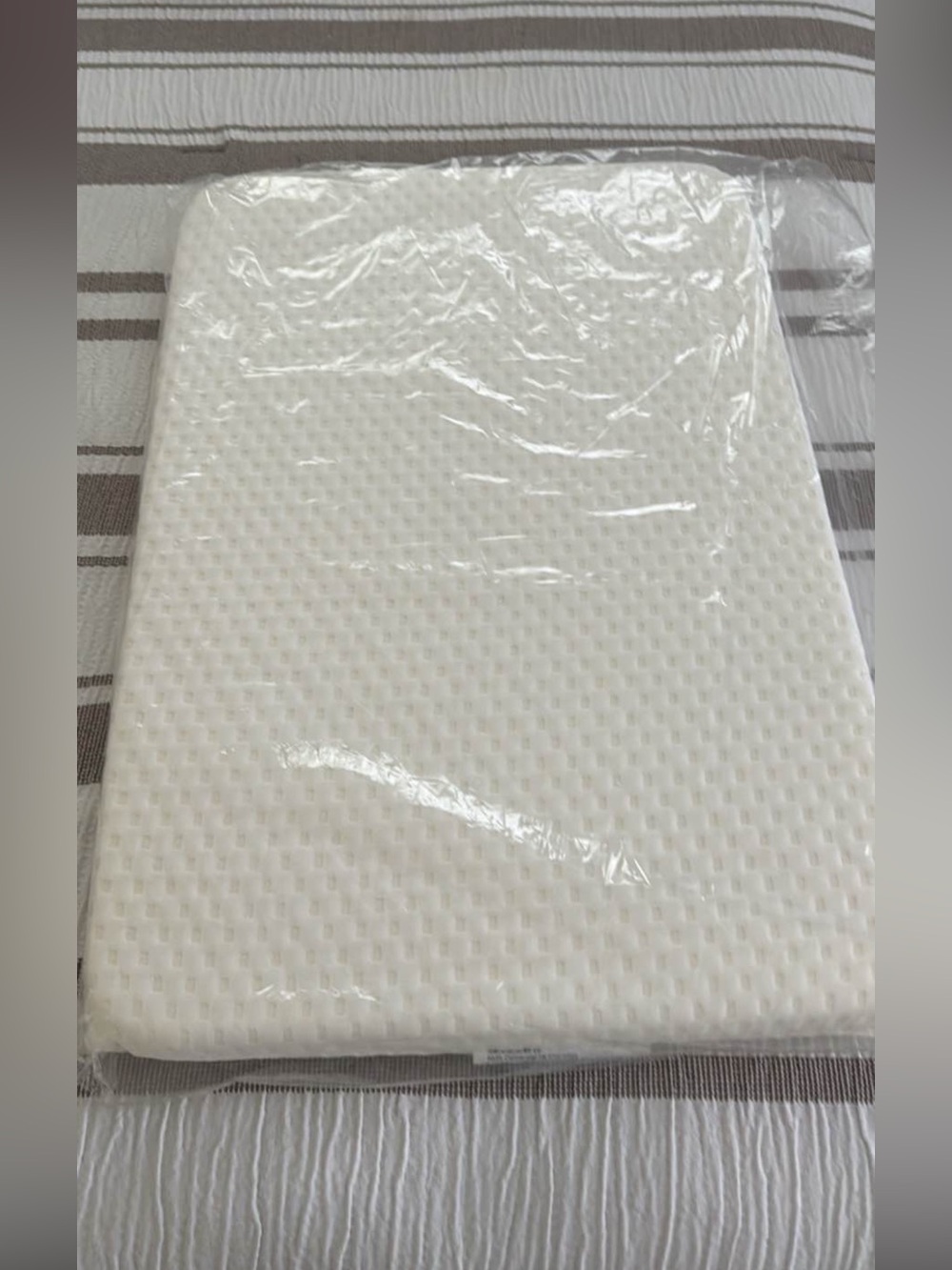 NWT—Nestig MINI CRIB Matress